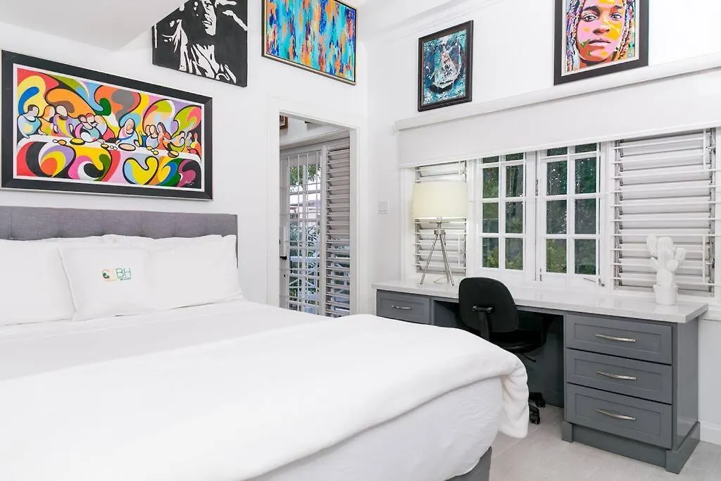 Apartment Choose To Be Happy At The Seville Kingston Jamaica